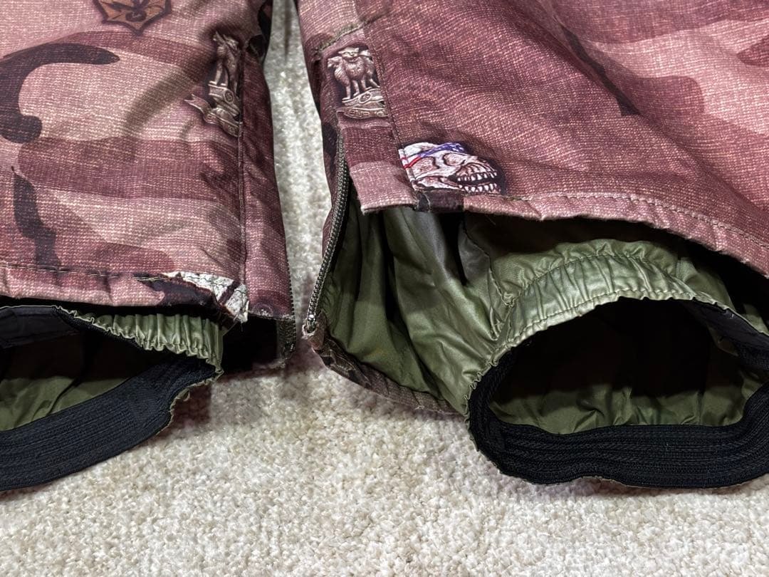 Burton 子ども用スノーボードウェア　サイズUS7/8 （6〜10才）