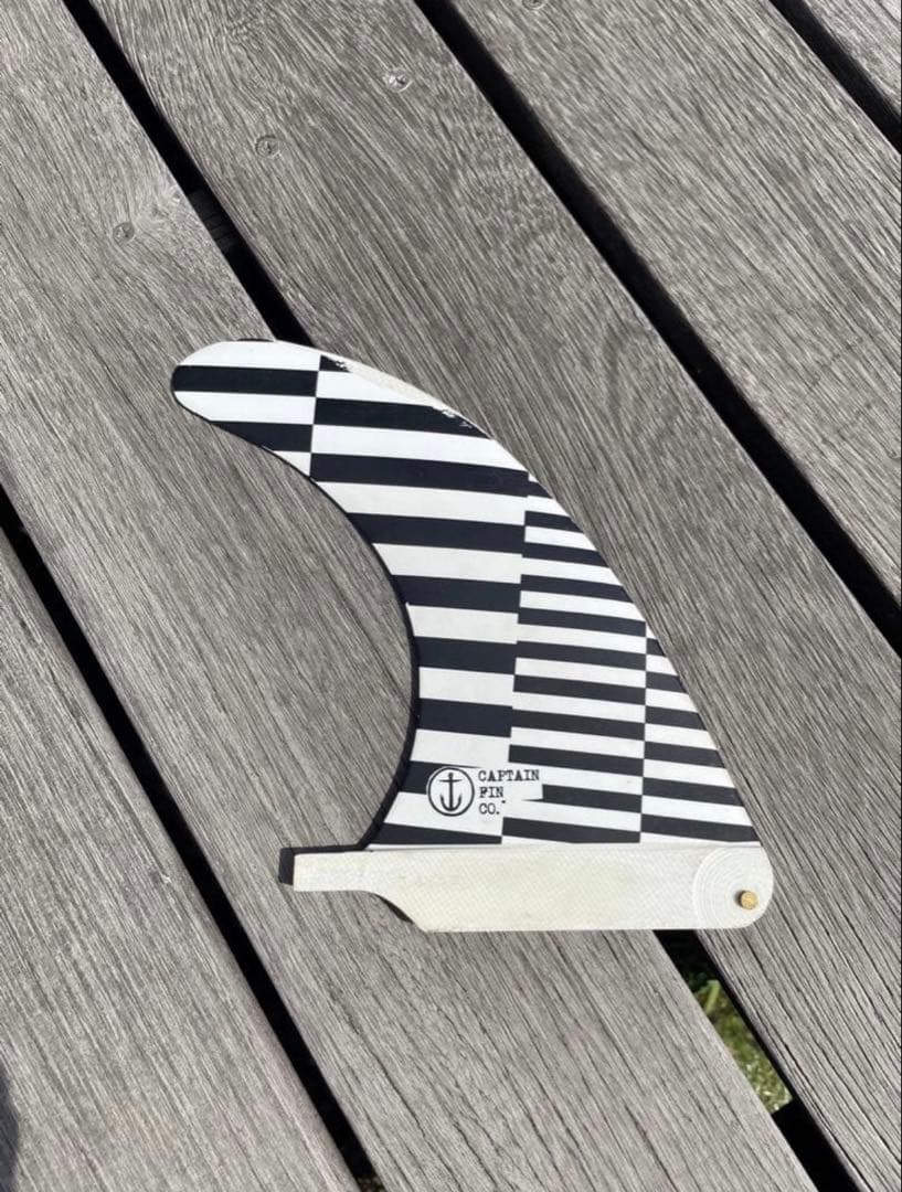 サーフボード　7'2\" シングルフィン Captain Fin付き