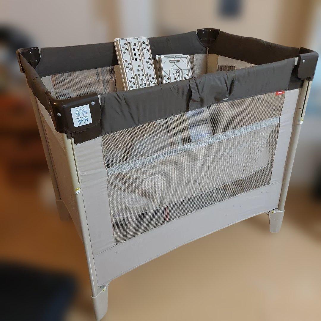 ★引渡し歓迎★ アップリカ　ココネルエアープラス ベビーベッド　折りたたみ
