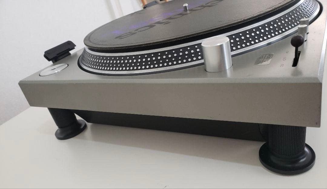 Technics SL-1200 ターンテーブル