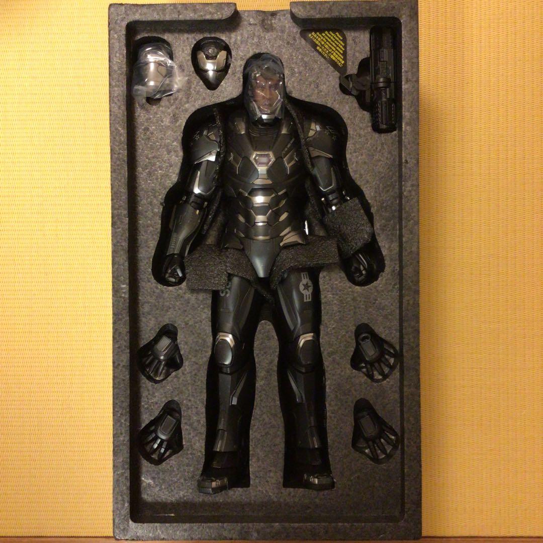 ホットトイズ　アヴェンジャーズエンドゲーム　アイアンマンウオーマシーン