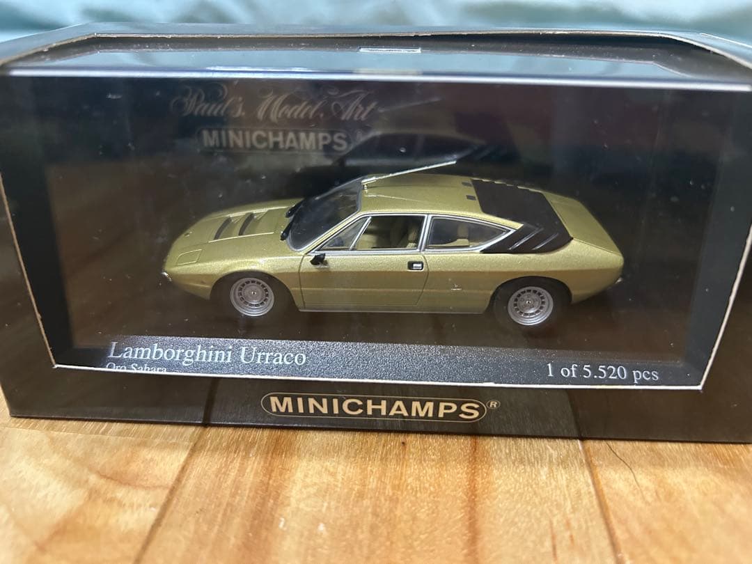 ランボルギーニ ウラッコ 1/43 MINICHAMPS ミニカー ゴールド