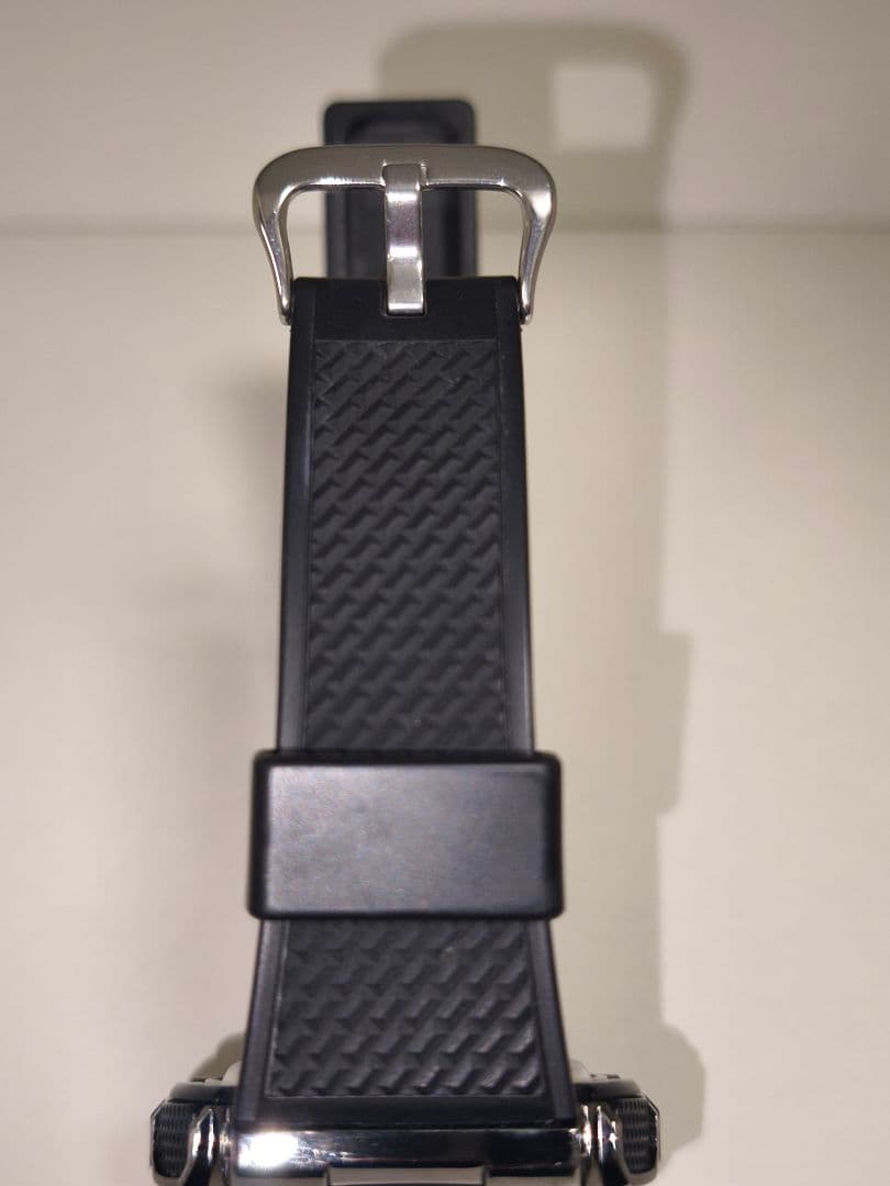 G-SHOCK GM-110B-1AJF 5553 メタルカバード マルチカラー