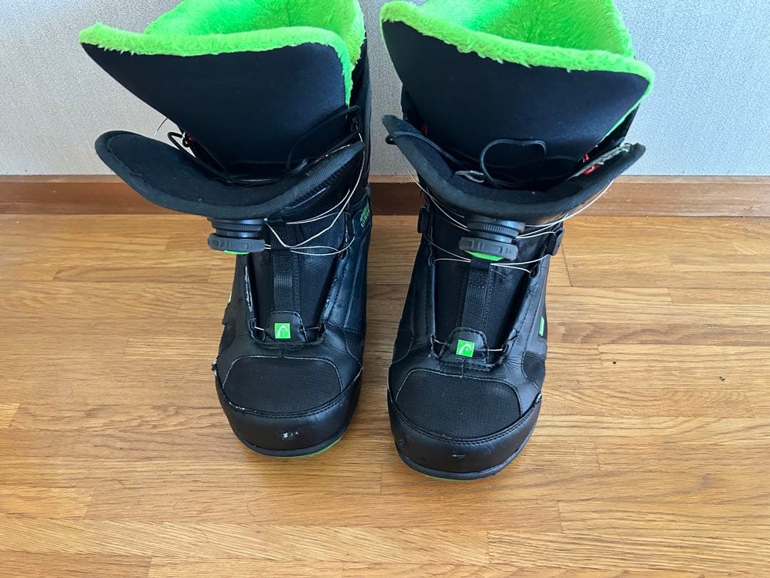 スノーボードブーツ ブラック/グリーン