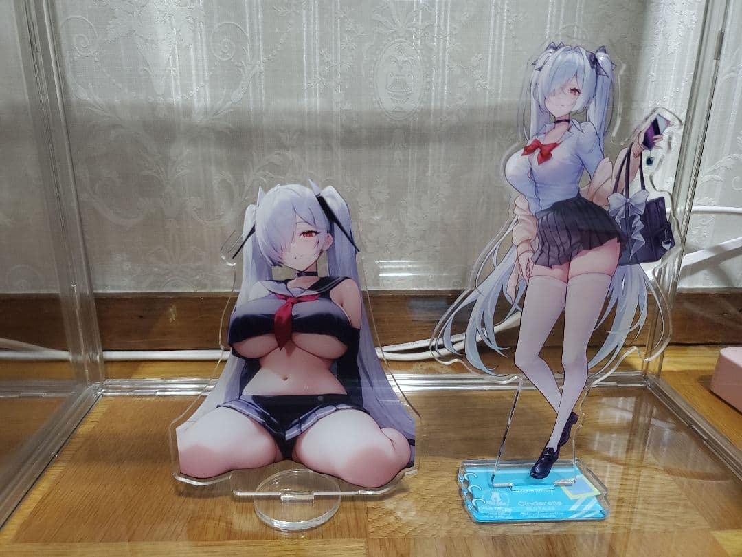 勝利の女神NIKKE シンデレラ アクリルスタンド 美品