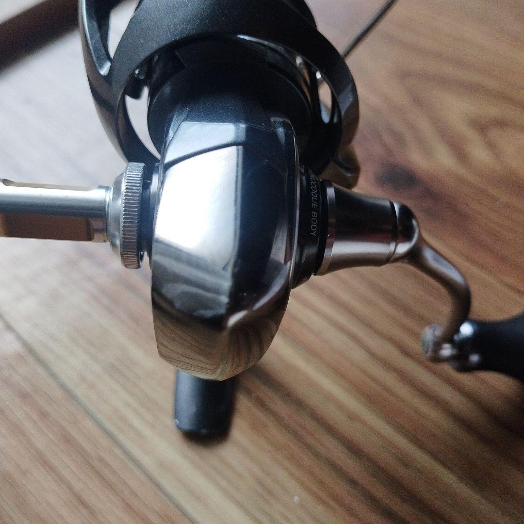 LUVIAS PC LT2500 スピニングリール