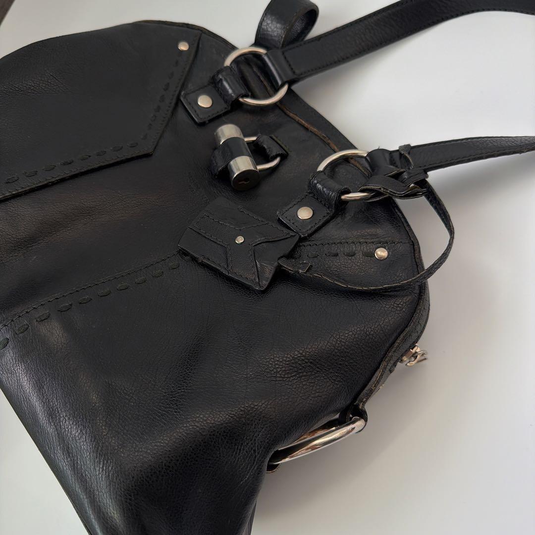 イヴ・サンローラン ミューズ パテント ショルダーバッグ