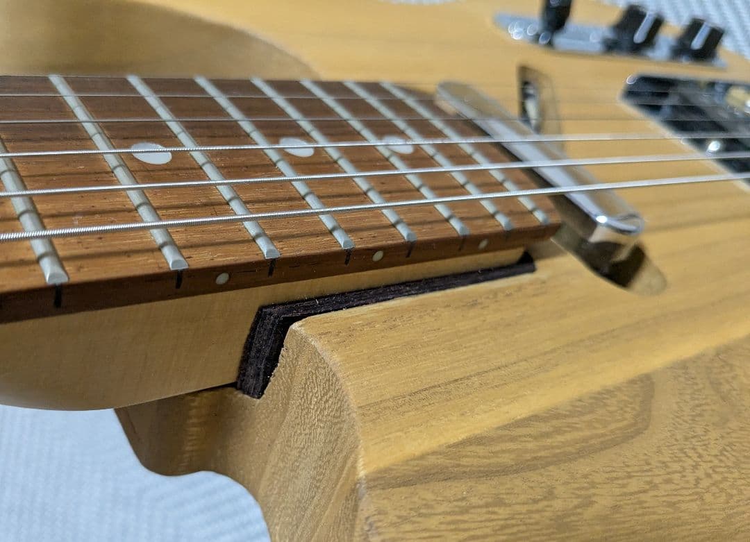 Telecaster type guitar 一部ハカランダ使用 超軽量