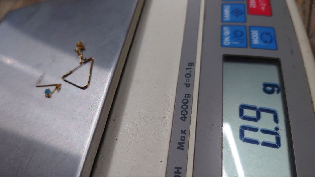 K18　三角 ピアス　ロングピアス　星ピアス