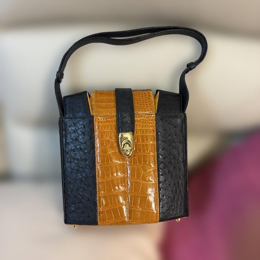 ALMINI LUCIANO MADE IN ITALY ボックス型ハンドバッグ