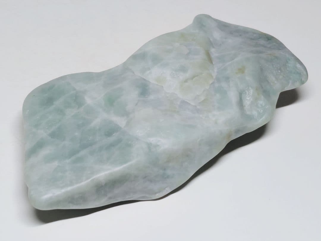 淡緑 194g 翡翠 ヒスイ 原石 鑑賞石 自然石 誕生石 鉱物 鉱石 水石