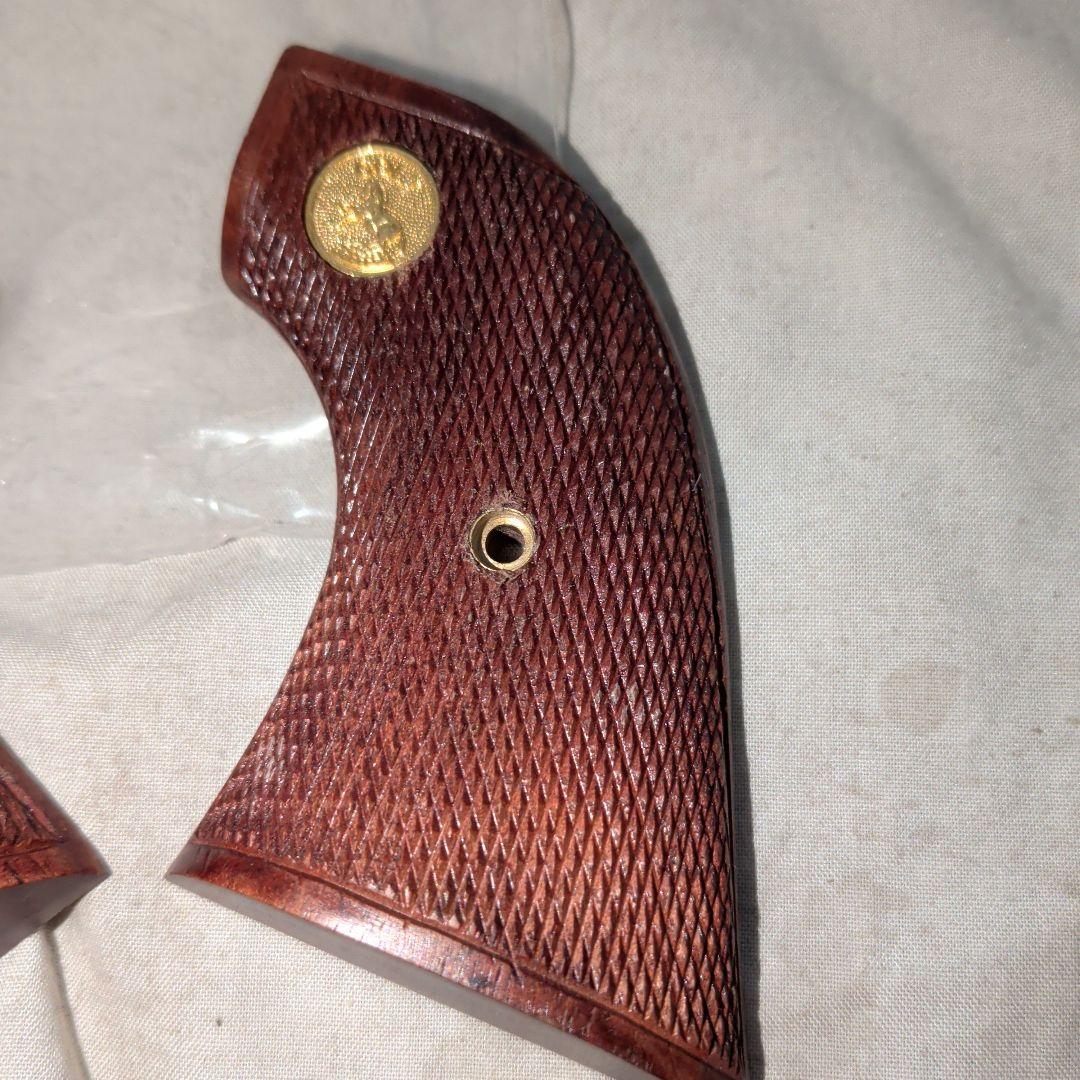 CAROM SHOT 木製グリップ saa用　チェッカリング　リアルウッド