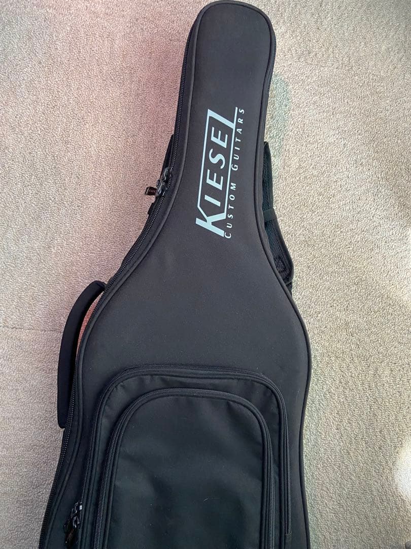 kiesel Vader 8弦 ヘッドレスギター