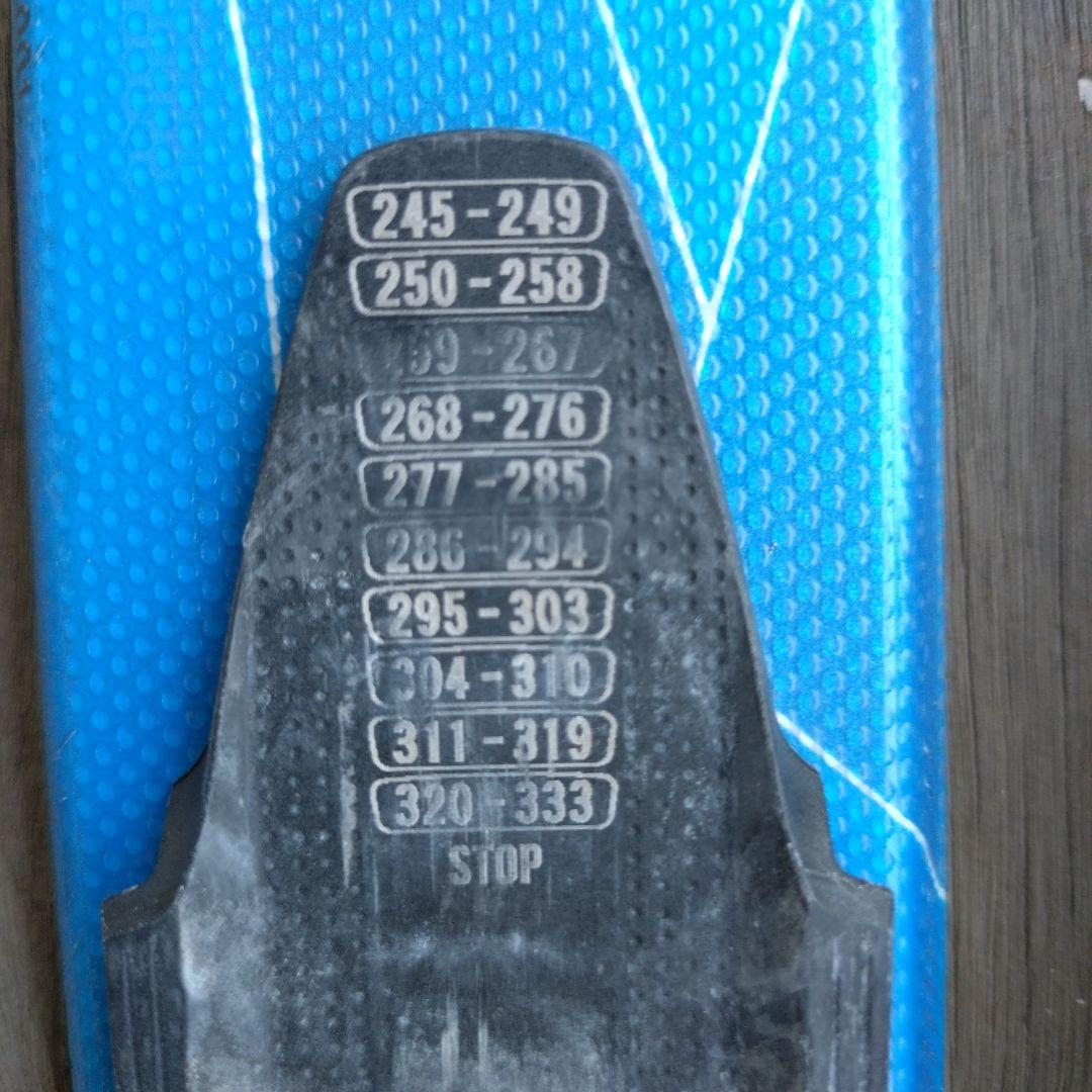 【値下げ】Nordica スキー板130センチ　ビンディング、ストック付き。