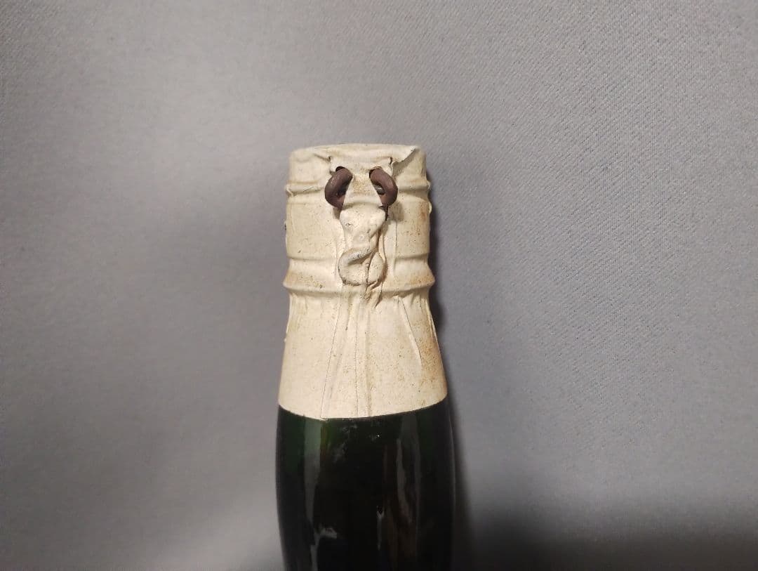 Black & White　ティンキャップオールドボトル