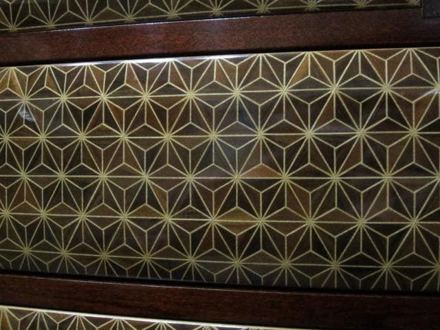 皇室献上品 伝統工芸 箱根寄木細工 木象嵌 麻の葉文様 民芸 箪笥 26万円