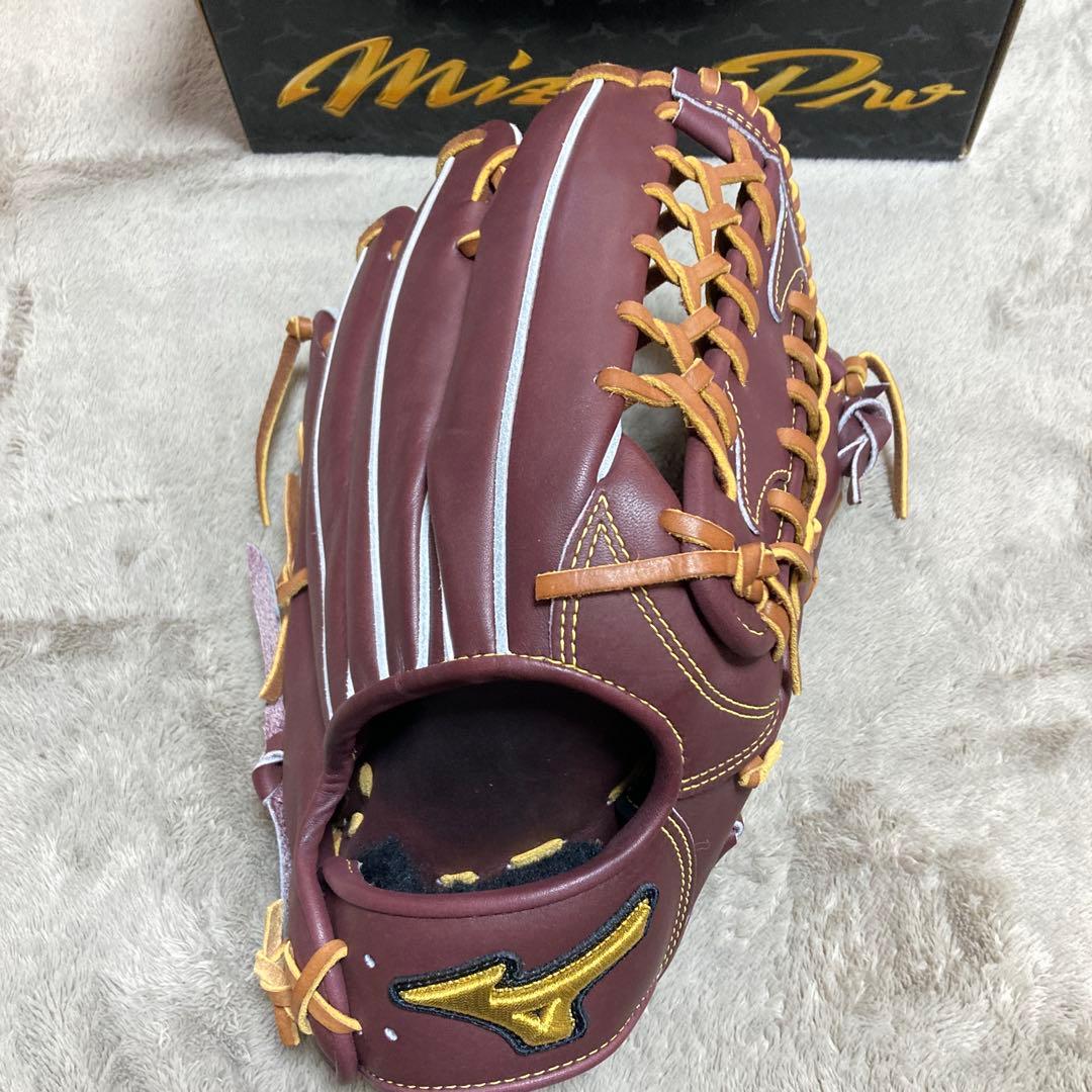 硬式野球　外野手用グローブ　右投用