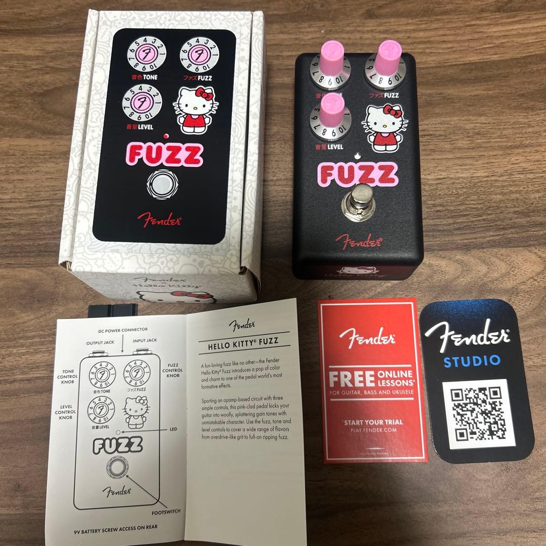 fender × Hello Kitty FUZZ
