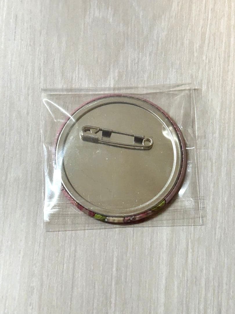 鬼滅の刃　甘露寺蜜璃　ナンジャタウン　缶バッジ