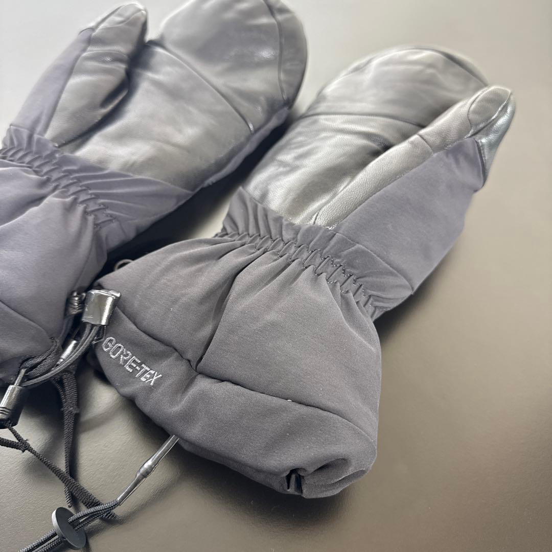 アークテリクス フィションSVミトン 黒 Mサイズ