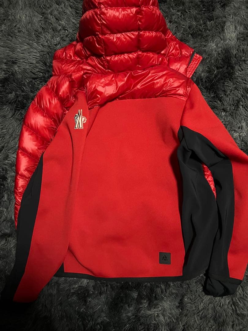 モンクレール ハイブリッド ダウンジャケット ニットダウン　赤黒