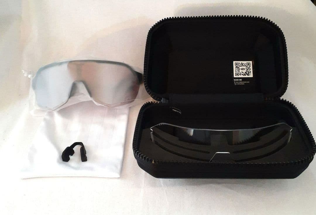 100% S2 ブラック クリムゾン ワンハンドレッド サングラス