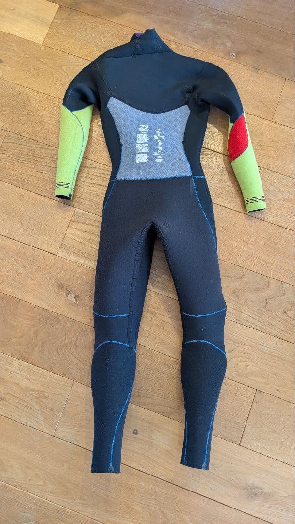 Hurley セミドライ 5/3mm レディース（SMサイズ程度）