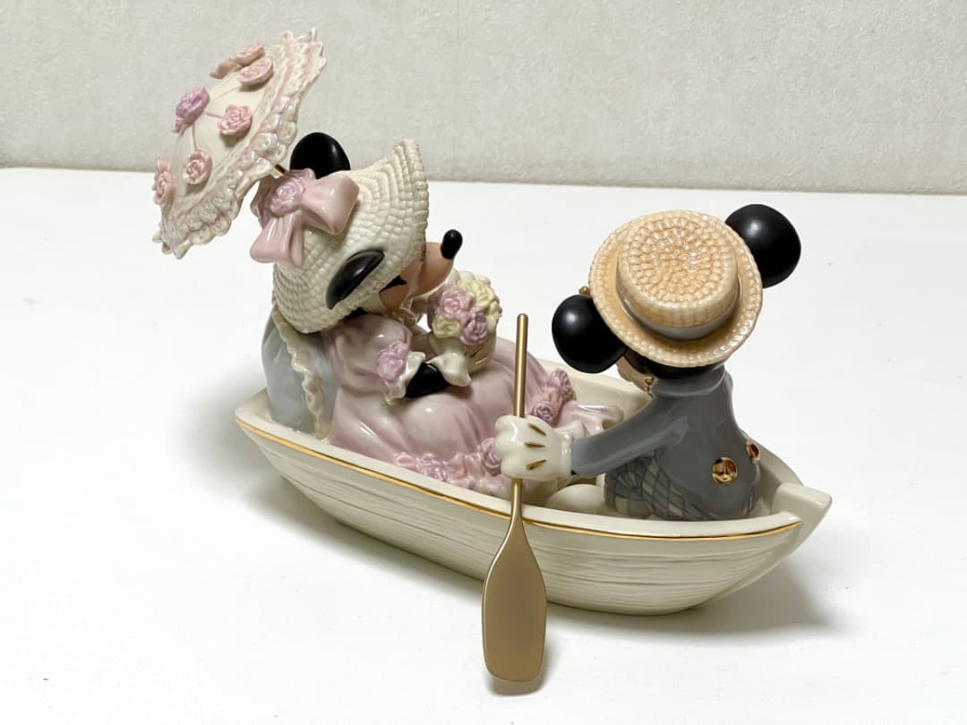 ディズニー ミッキーとミニーのRowboat Romance レノックス 陶器