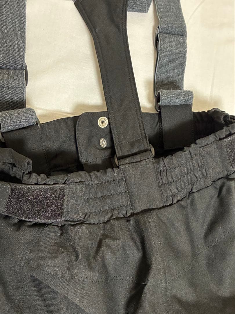 美品 デサント タフタ高機能スキーパンツ7号152〜158cm 58〜69cm