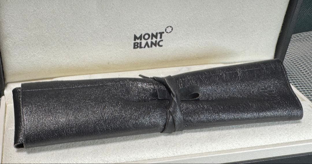 【極美品】モンブラン No1124 万年筆 漆黒ロードナイト鉱加工 万年筆