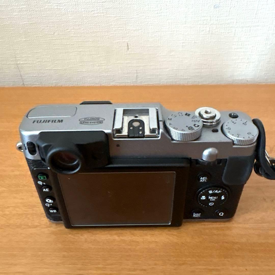 FUJIFILM Ｘ20 シルバー 【中古品】