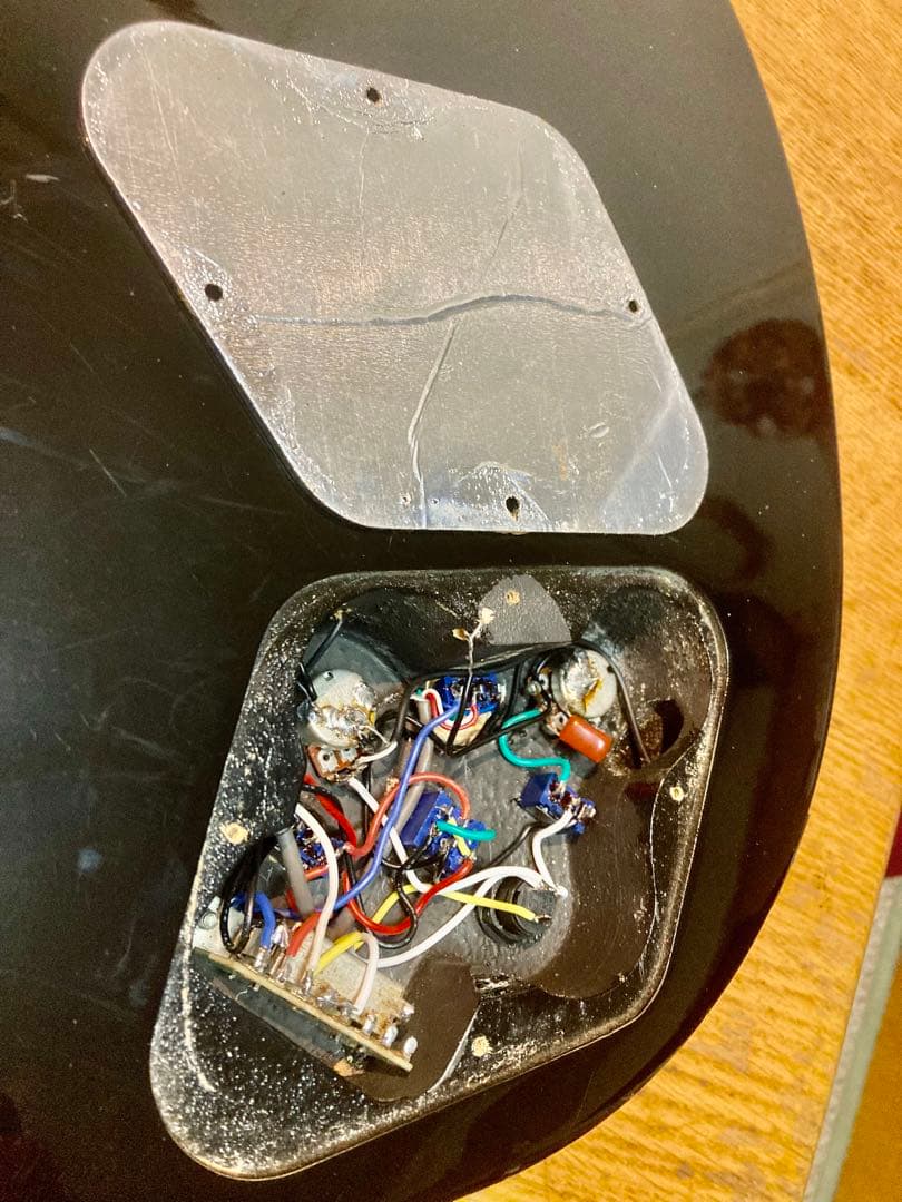 ☆ きよ ☆ Grass Rootsボディに 改造を施したオリジナルギター