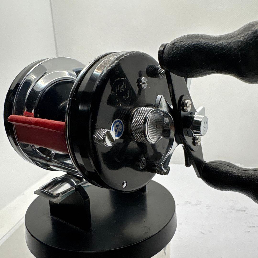 ニ*ク様 ABU Ambassadeur 5600C ベイトリール