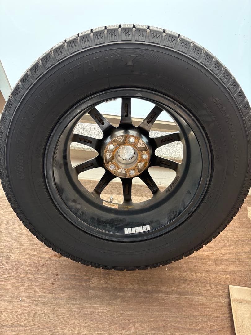 2024年製　美品　トランパス TX ウィンタータイヤ 215/70R16
