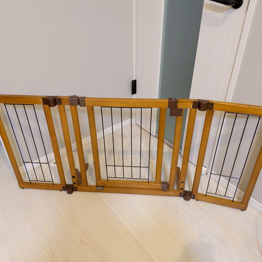 Richell　木製置くだけドア付き　ペットゲートS