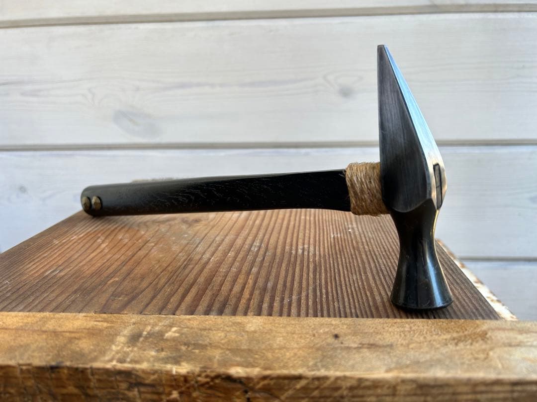 船手玄翁　黒仕上げ　亀鋲付き