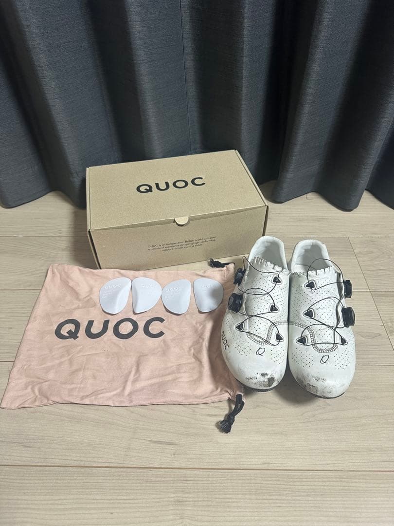 QUOC monoⅡ EU43サイズ
