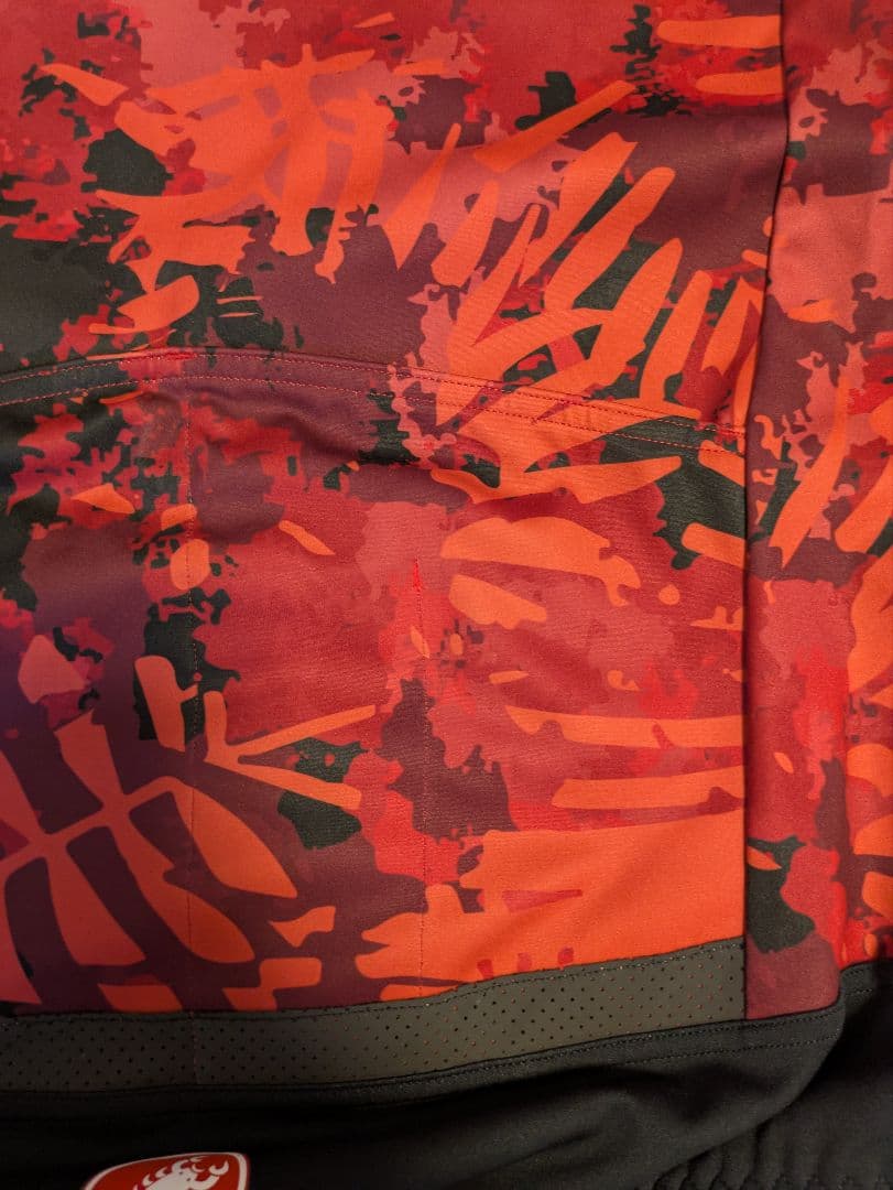 CASTELLI　PERFETTO ROS LSウインタージャケットMサイズ