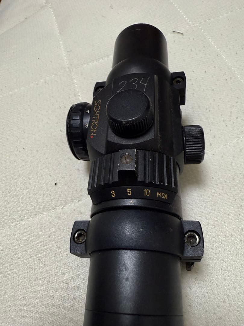 SIGHTRON ブラックサイト 調整可能