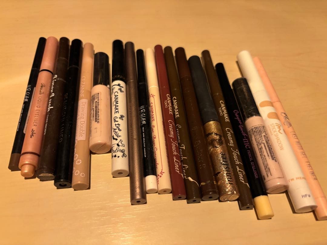 アイラインペンシル リキッドアイライナー　複数　合計19本