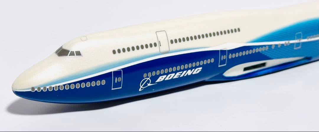 hogan 1/200 B747-8 ボーイングハウスカラー