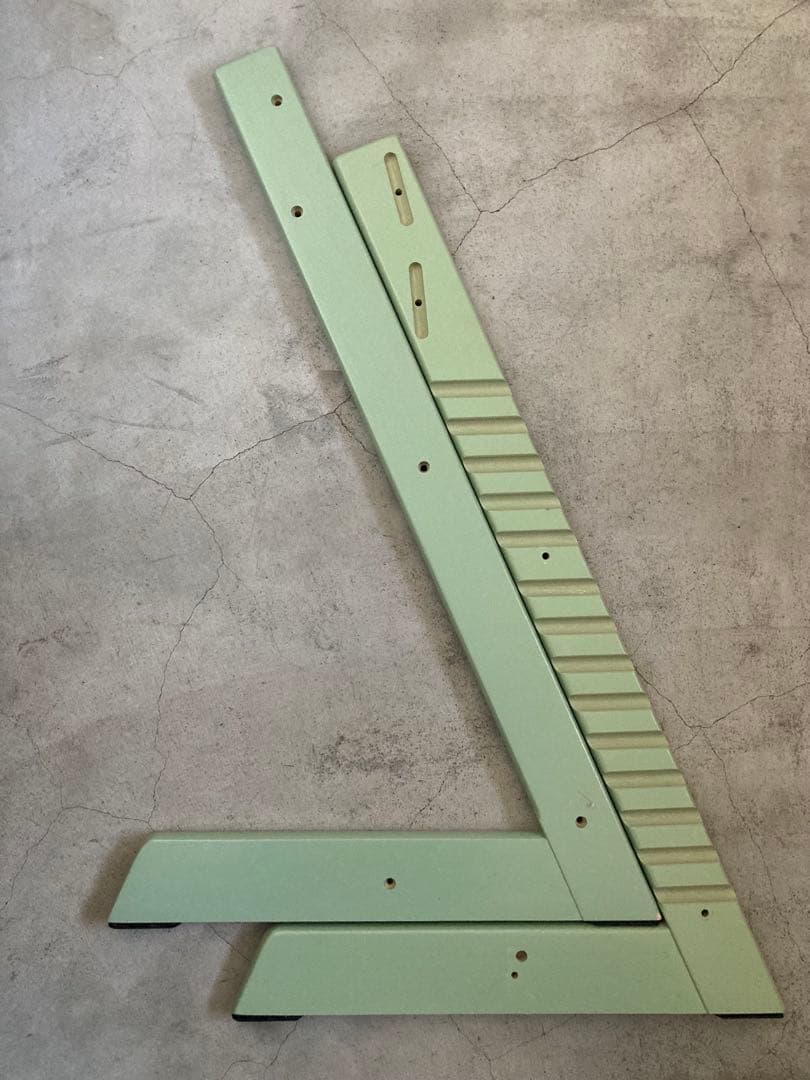 ストッケ　トリップトラップ　モスグリーン　ベビーセット付　Ｓ／Ｎ6