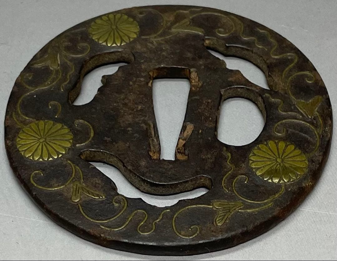 鍔　鉄地　象嵌　菊花紋　刀装具　武具　箱付　e255