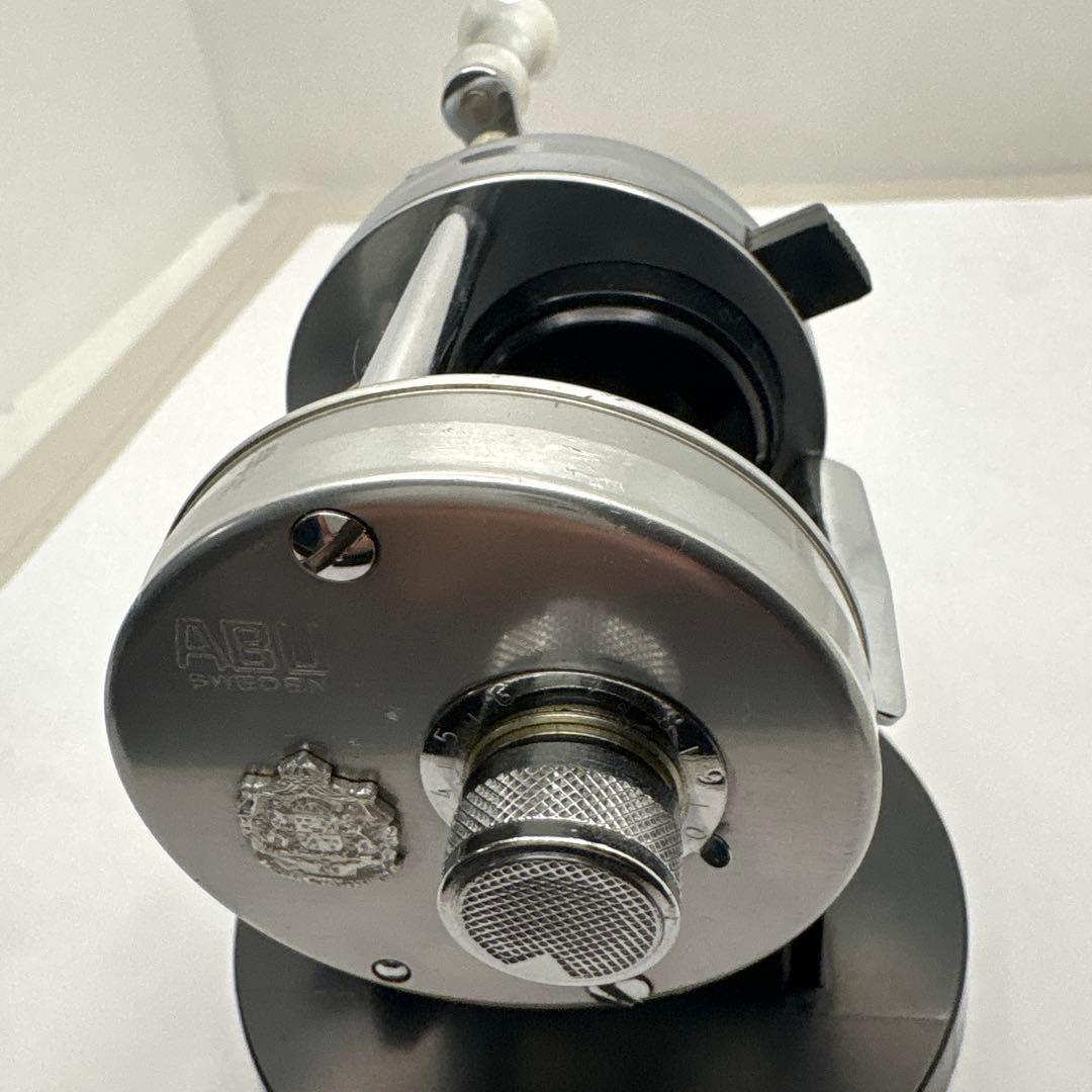 ペコちゃんABU 2500cシルバー美品