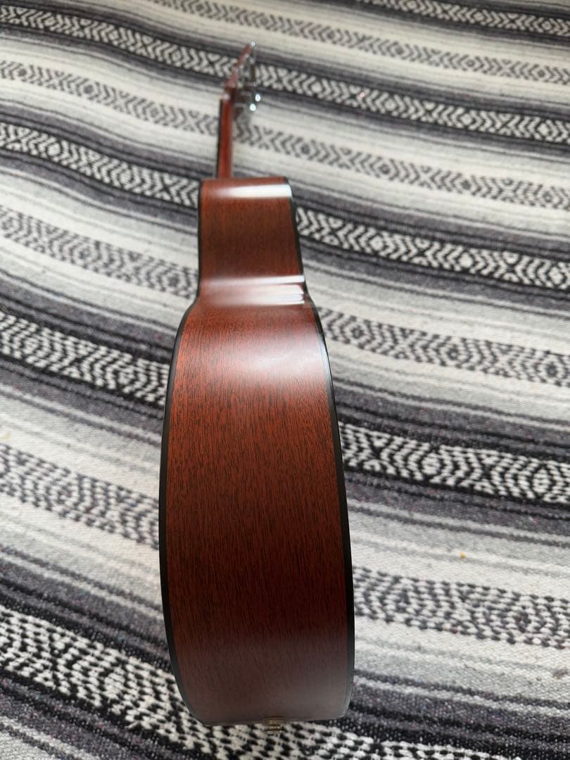 2007年Martin ooo-16GT USA製