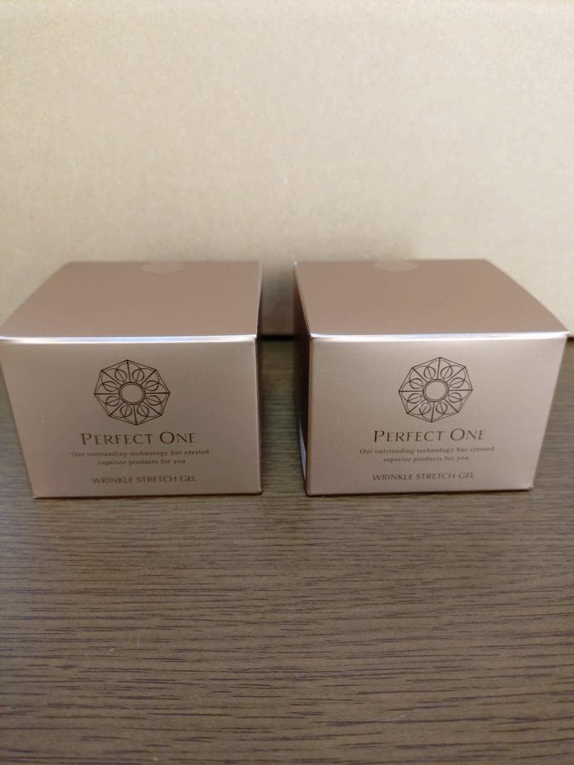 パーフェクトワン　リンクルストレッチジェル 50g 2個セット12月下旬入荷