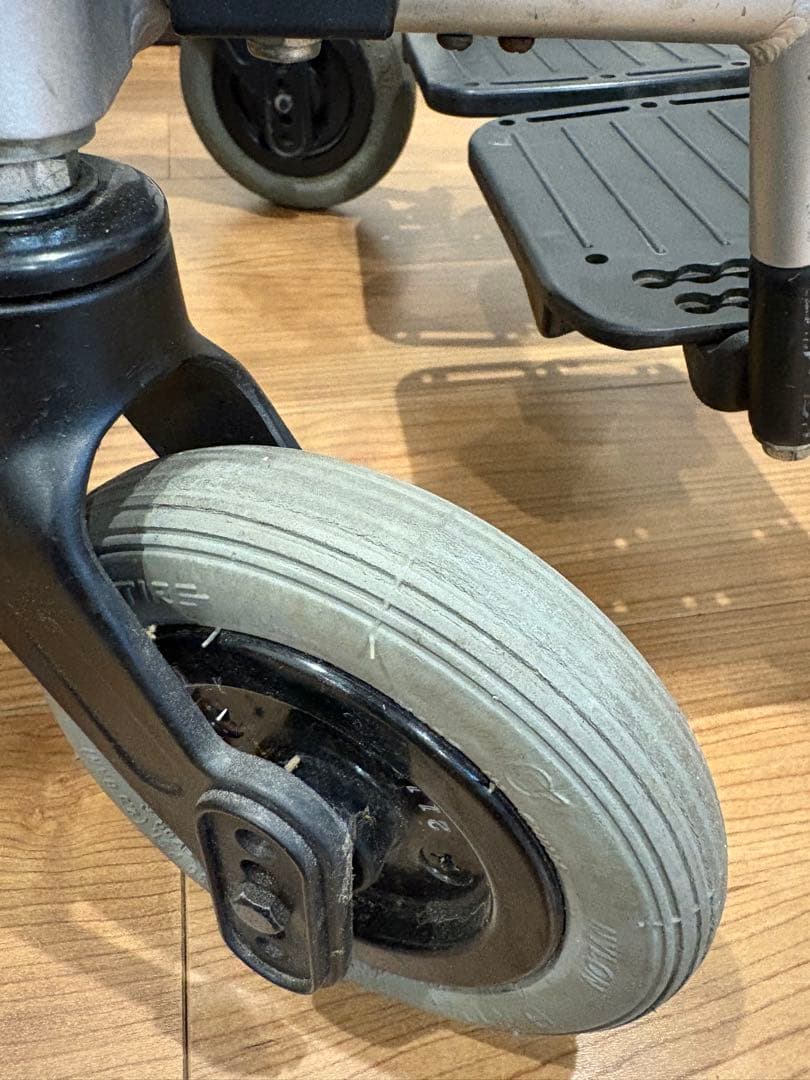 YAMAHA. 中古電動車椅子　折りたたみ可能　②