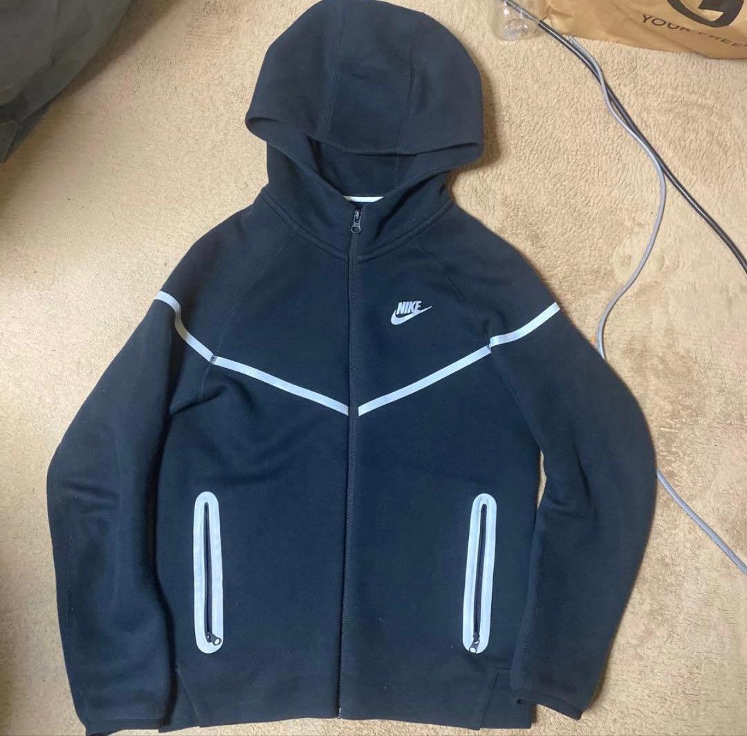 。*様 【Tee Shyne着用】NIKEテックフリース