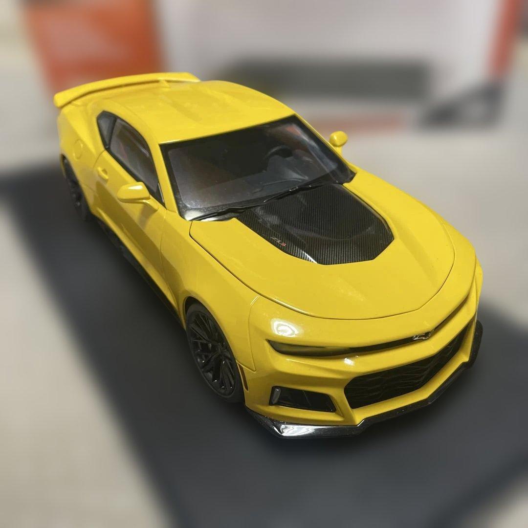 1/18 オートアート　カマロ　ZL1 イエロー　2017