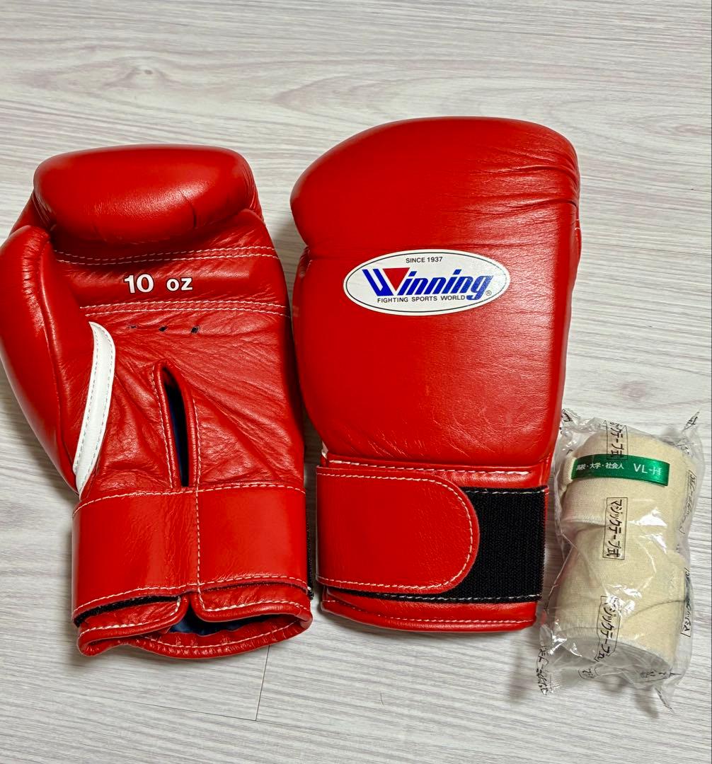 Winning ボクシンググローブ 10 oz レッド